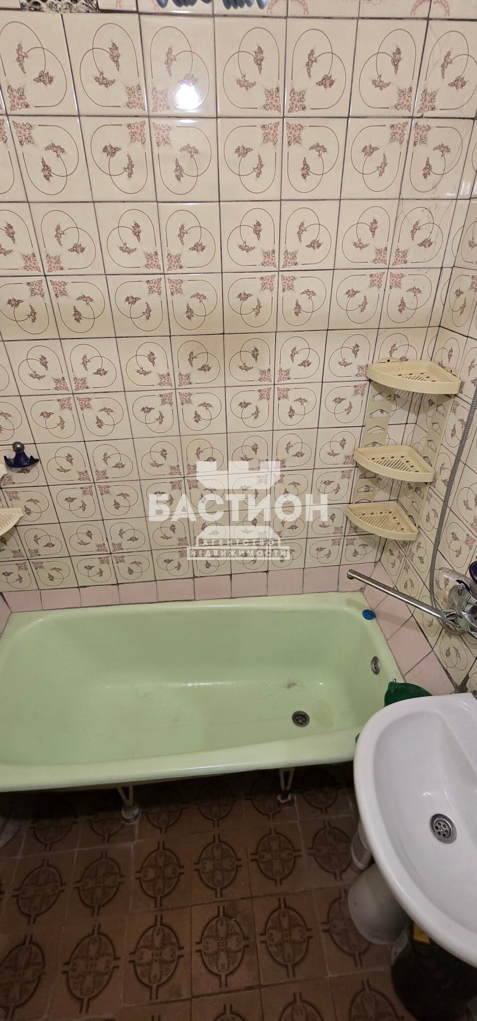 Продаётся трёхкомнатная квартира, 70,6 м²