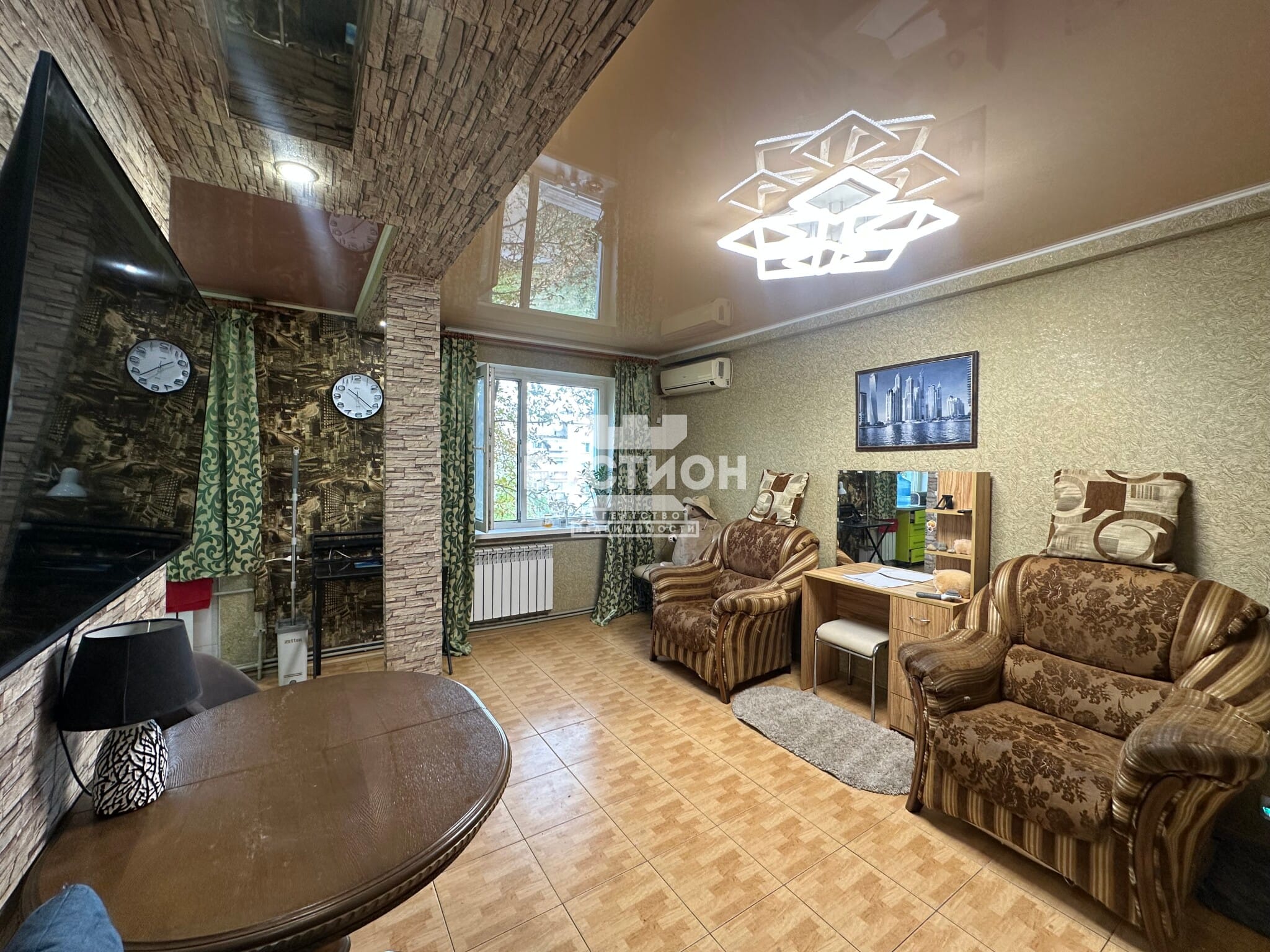 Продаётся четырёхкомнатная квартира, 66,6 м²