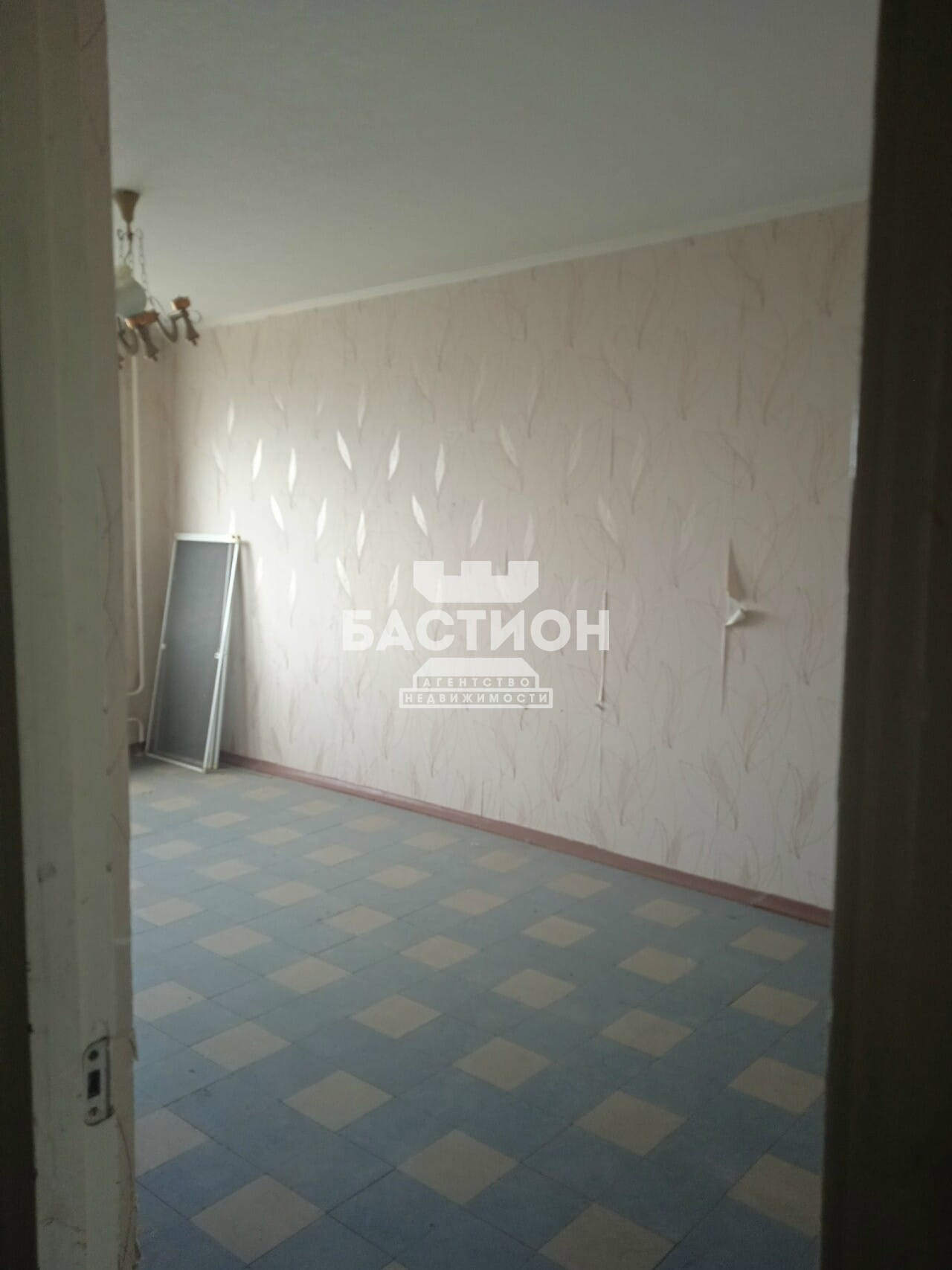 Продаётся трёхкомнатная квартира, 62,5 м²