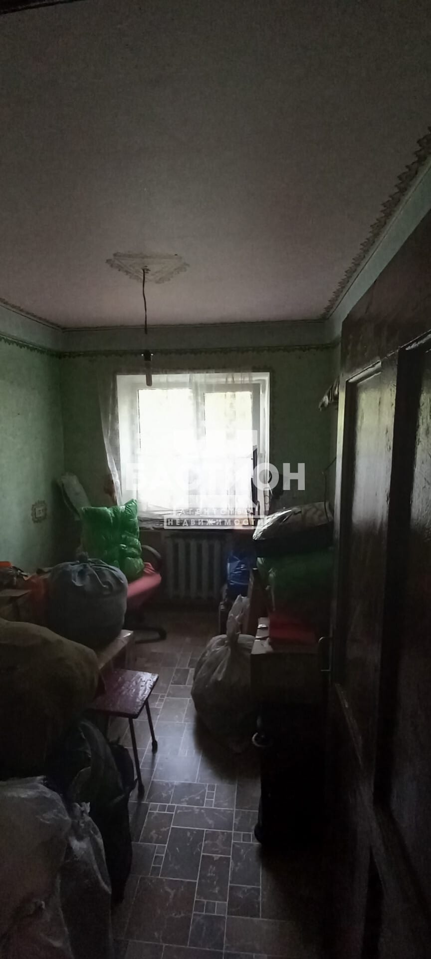 Продаётся трёхкомнатная квартира, 53 м²