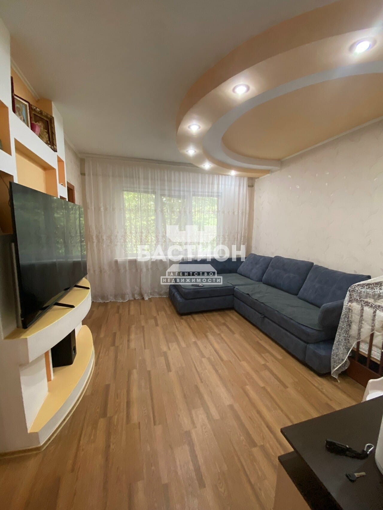 Продаётся трёхкомнатная квартира, 59 м²