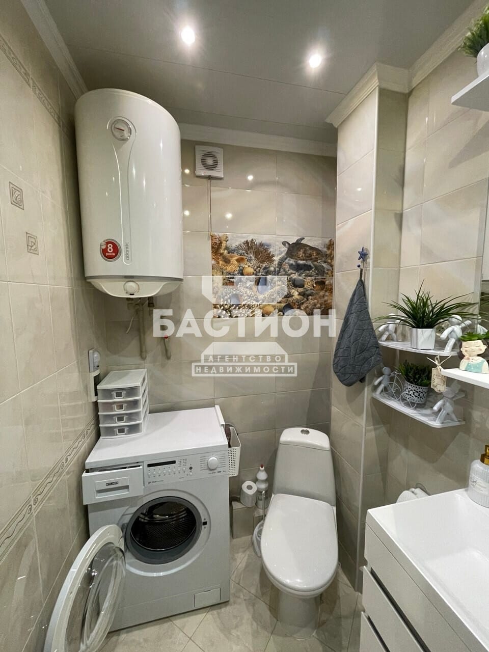 Продаётся трёхкомнатная квартира, 62,6 м²
