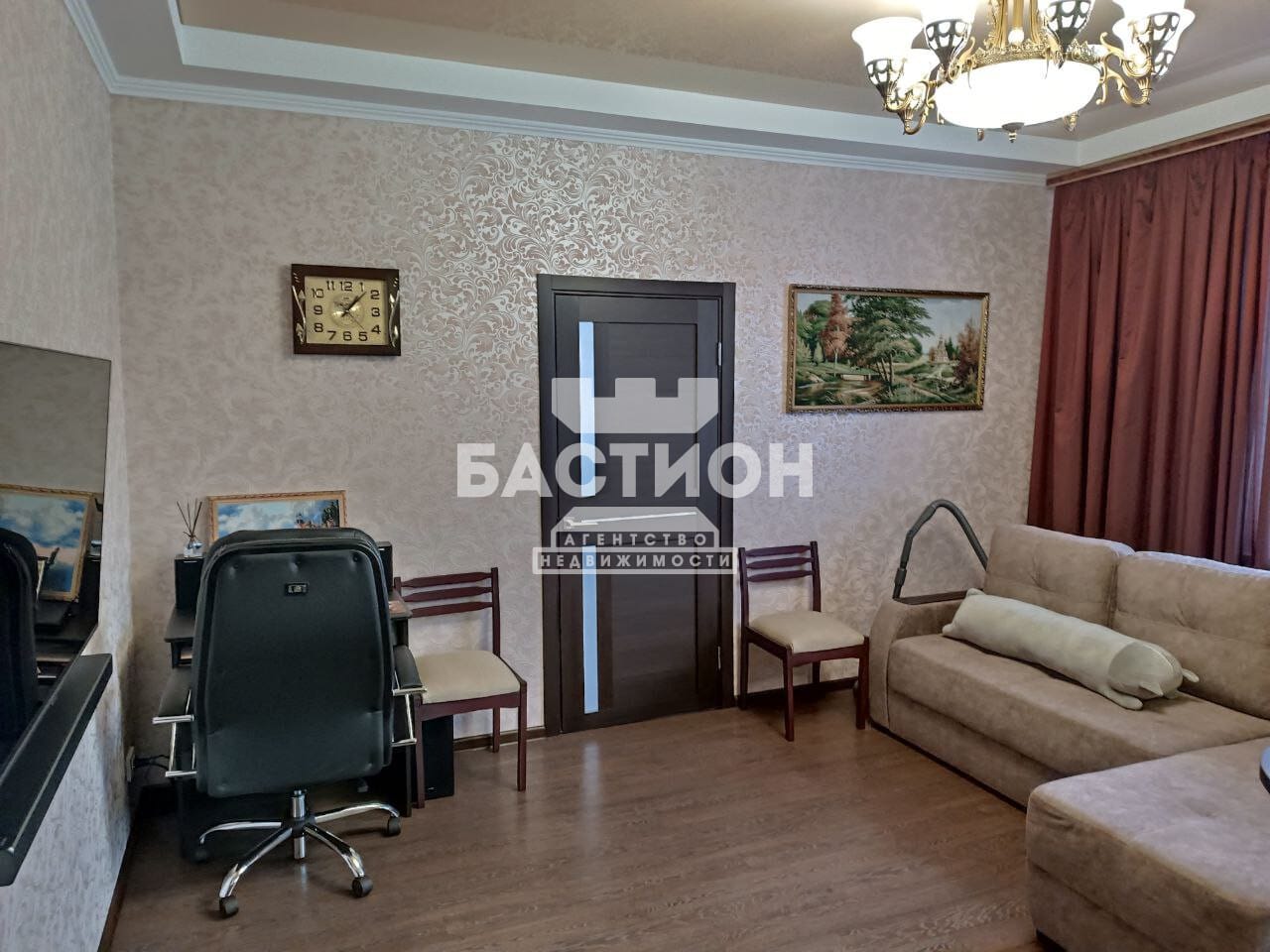 Продаётся трёхкомнатная квартира, 65 м²