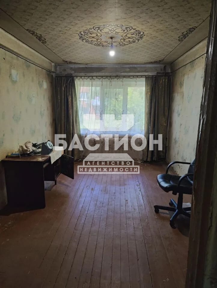 Продаётся трёхкомнатная квартира, 51 м²