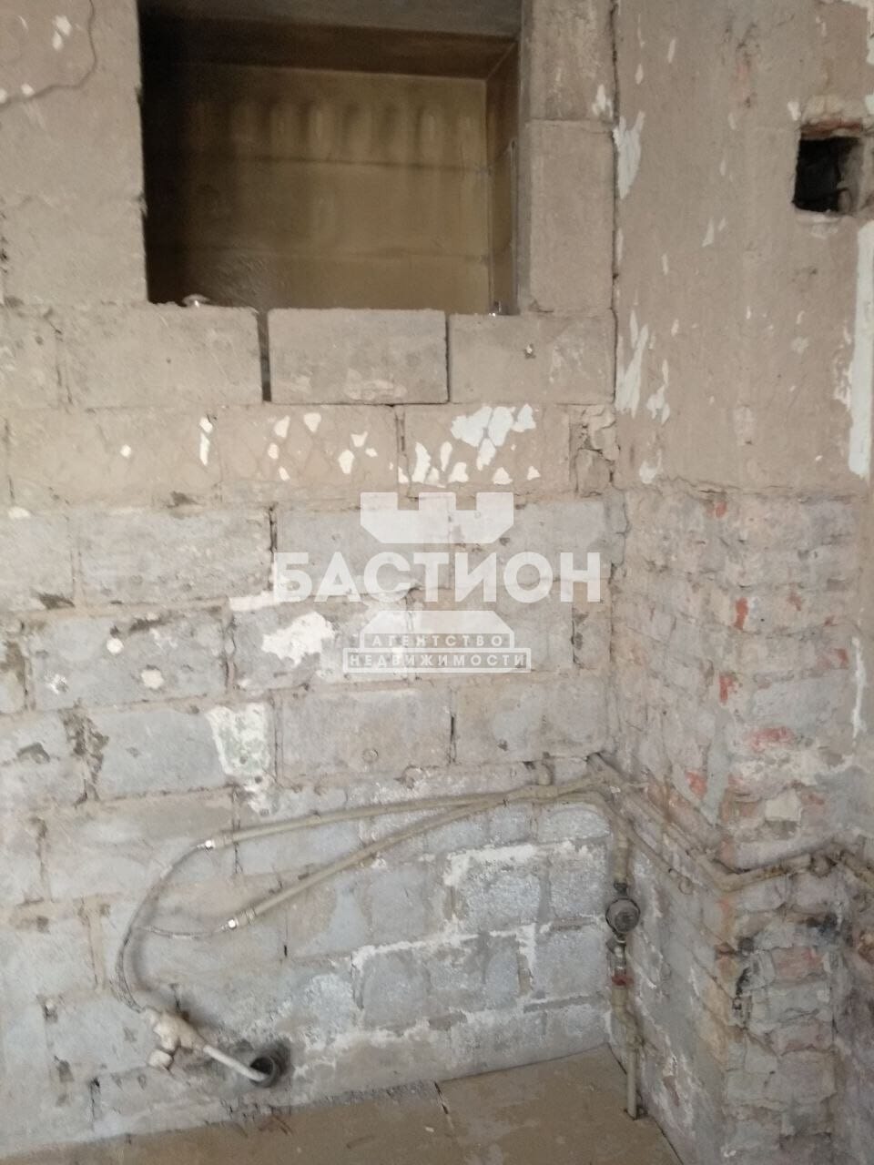 Продаётся трёхкомнатная квартира, 90 м²