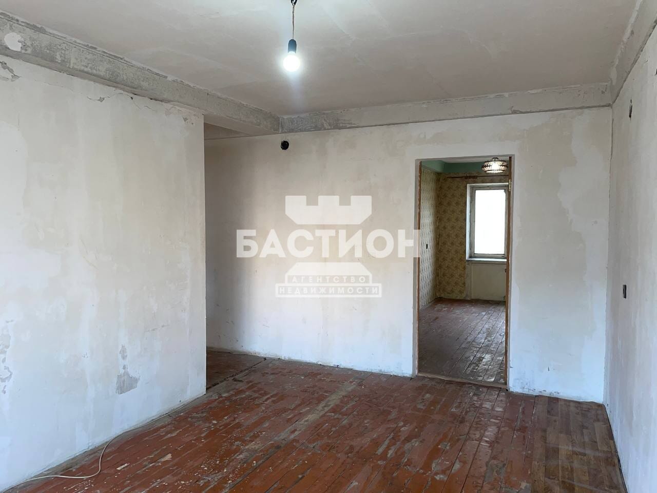Продаётся четырёхкомнатная квартира, 66 м²
