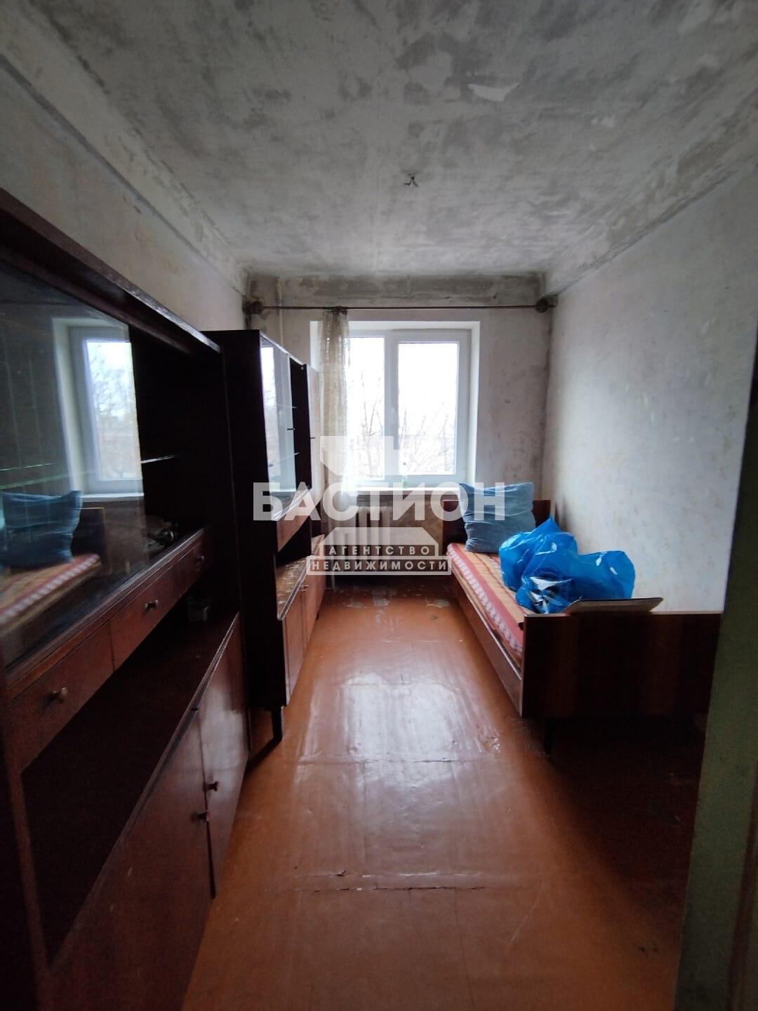 Продаётся трёхкомнатная квартира, 54 м²