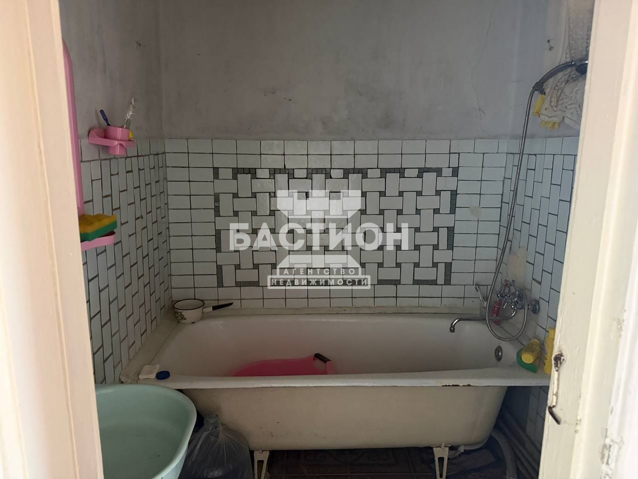Продаётся трёхкомнатная квартира, 82,5 м²