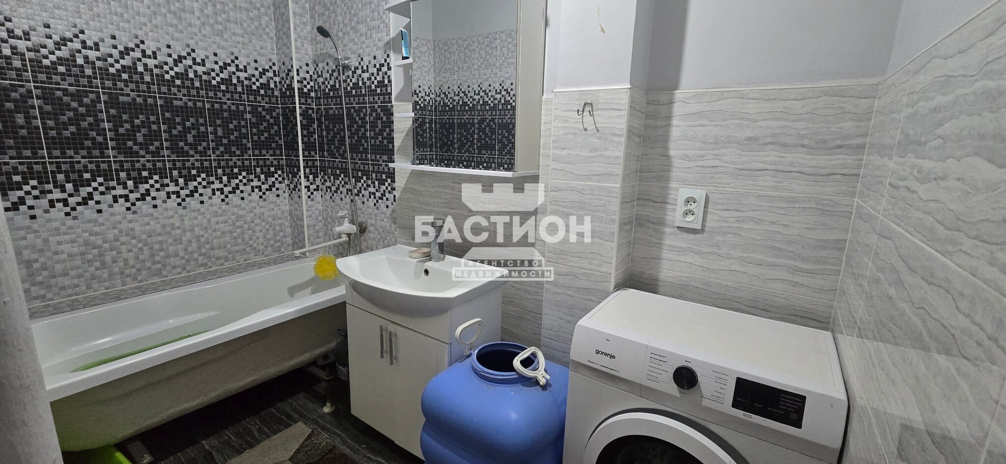 Продаётся трёхкомнатная квартира, 86 м²