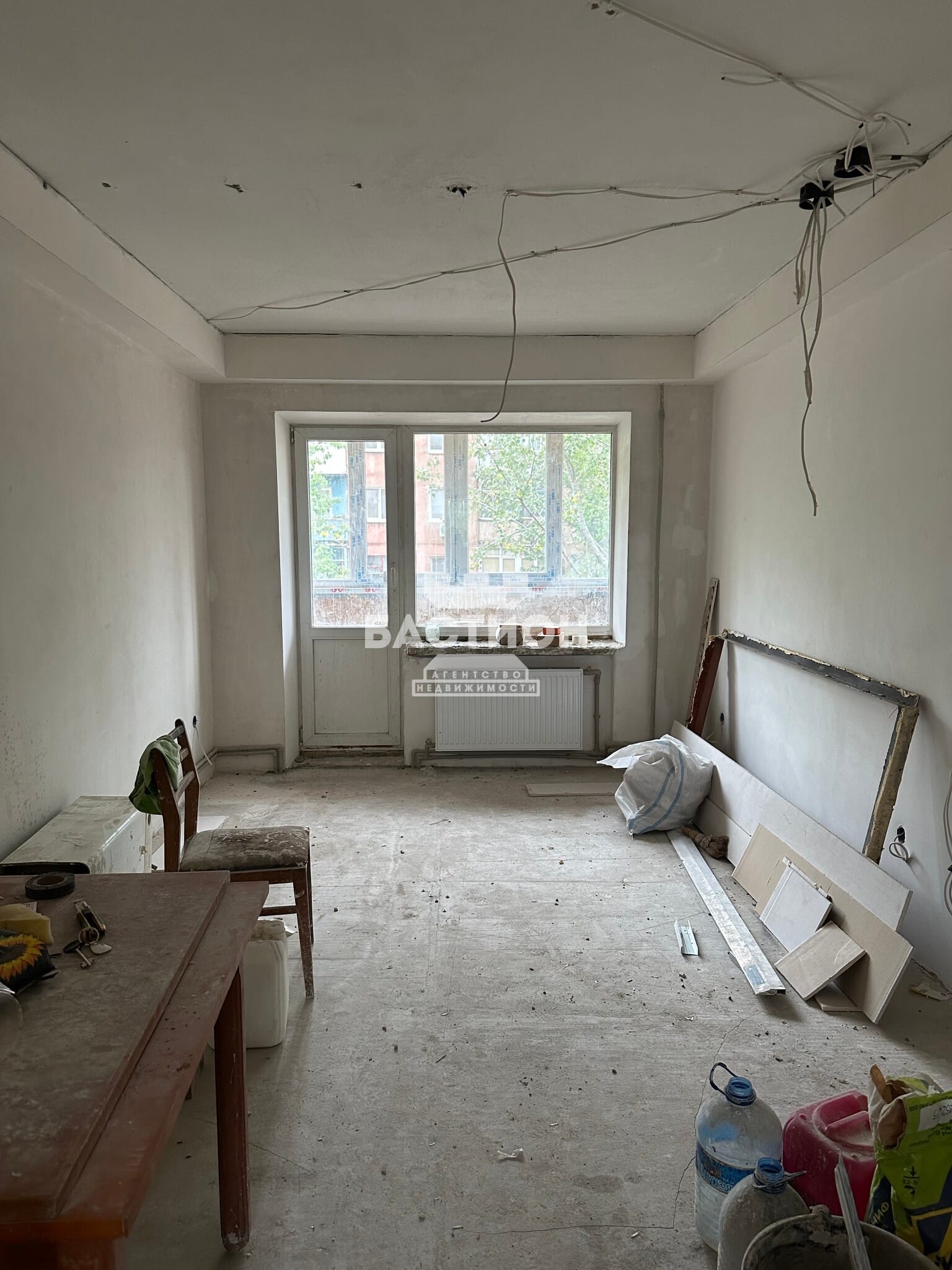Продаётся двухкомнатная квартира, 42 м²