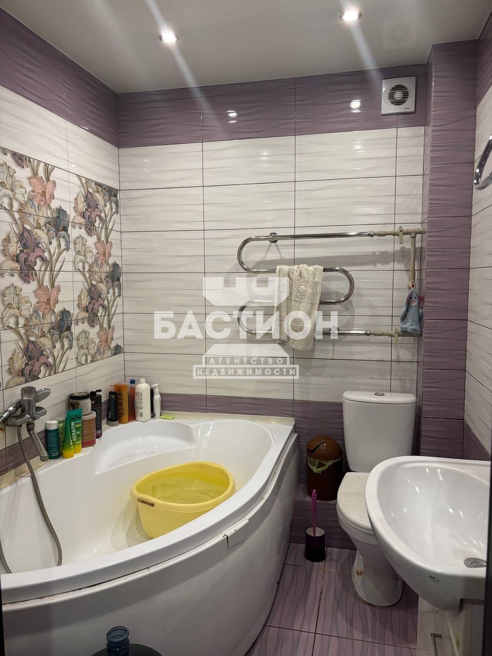 Продаётся двухкомнатная квартира, 57 м²