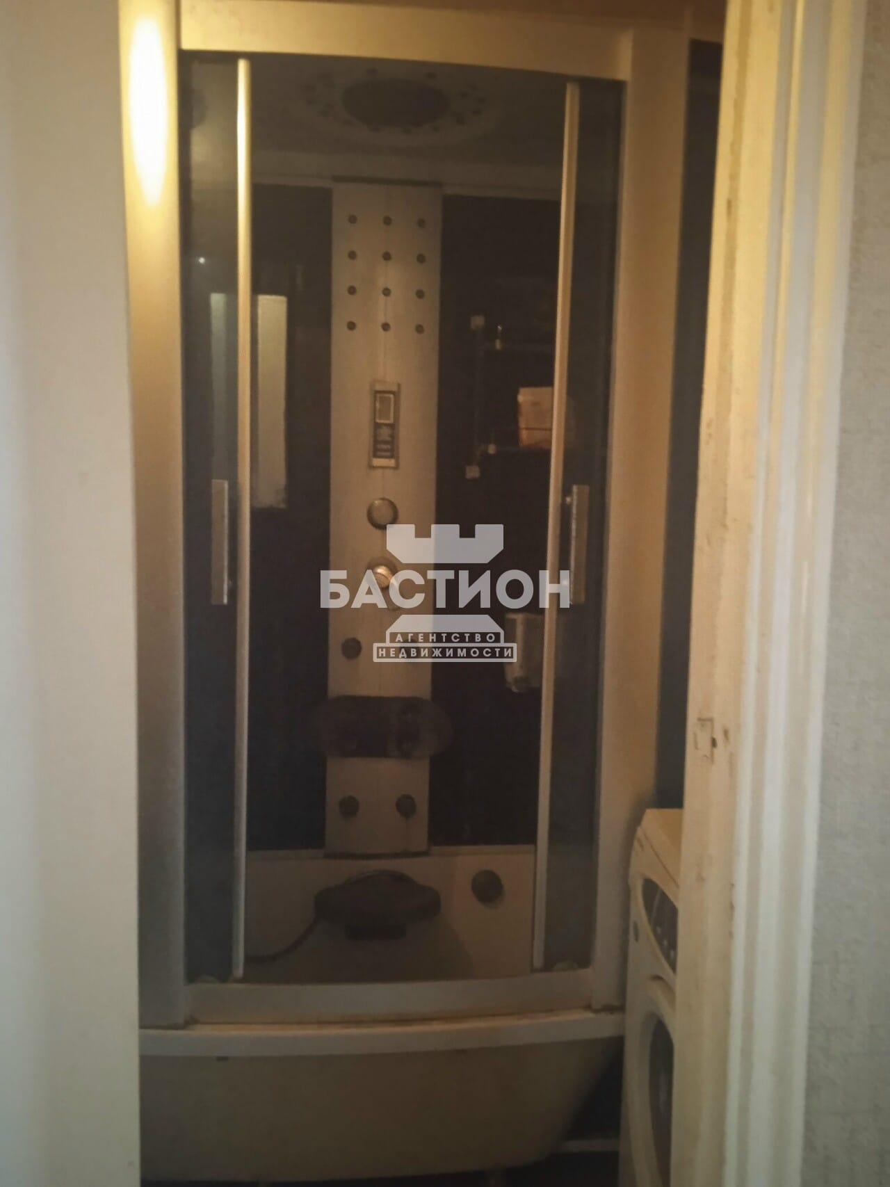 Продаётся трёхкомнатная квартира, 62,5 м²
