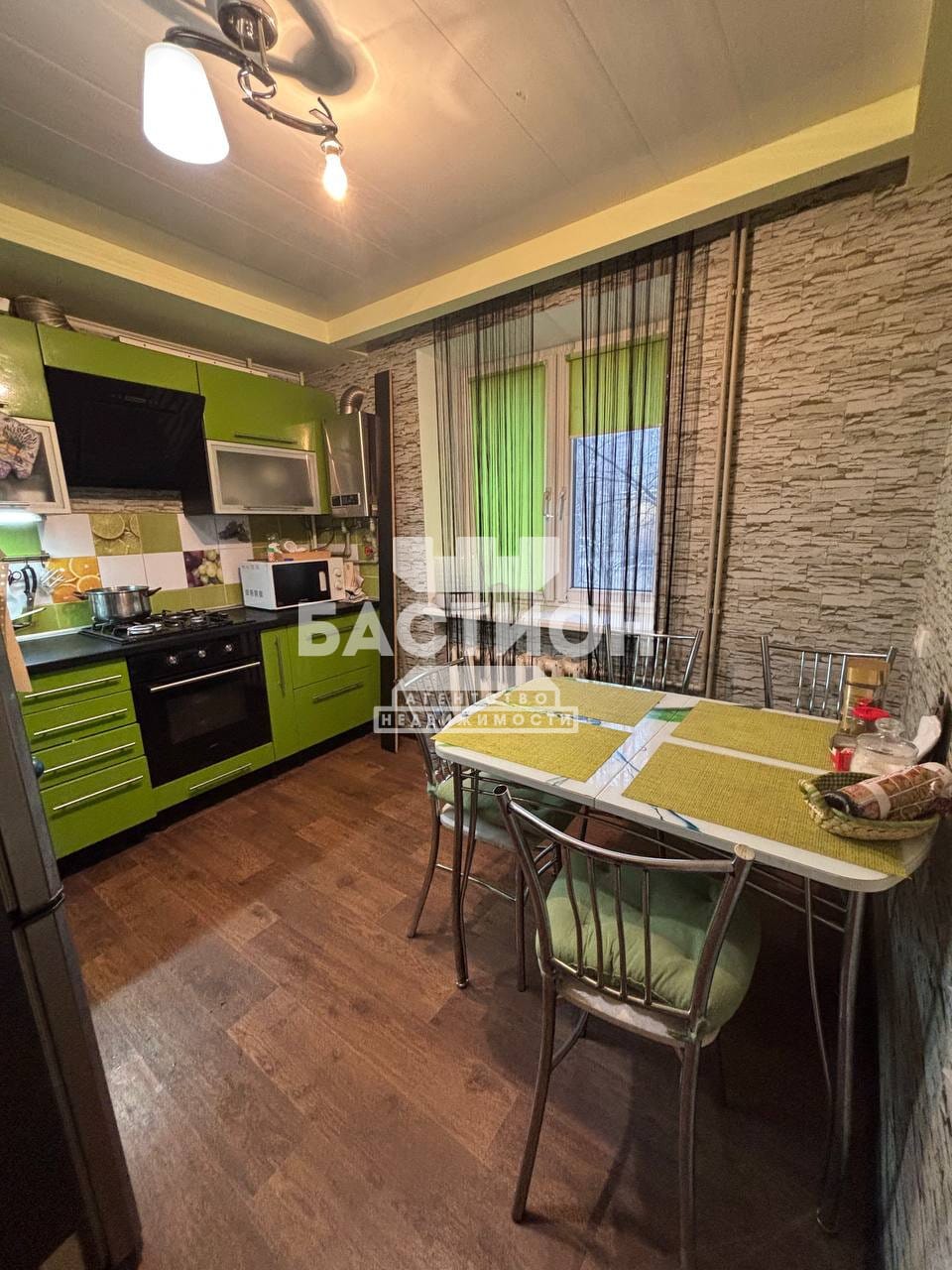 Продаётся двухкомнатная квартира, 57 м²