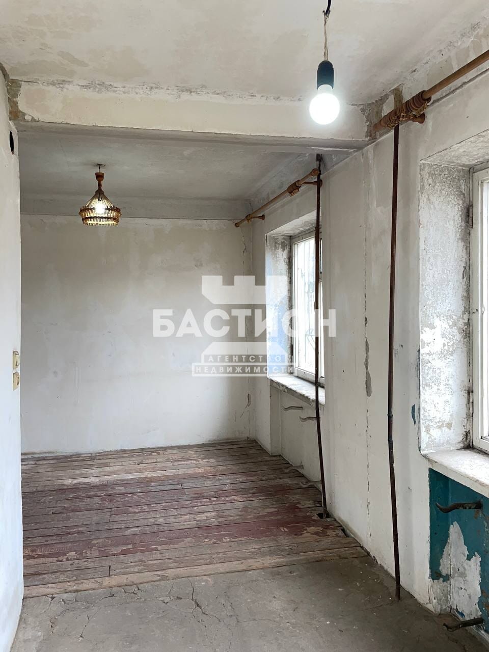 Продаётся четырёхкомнатная квартира, 66 м²