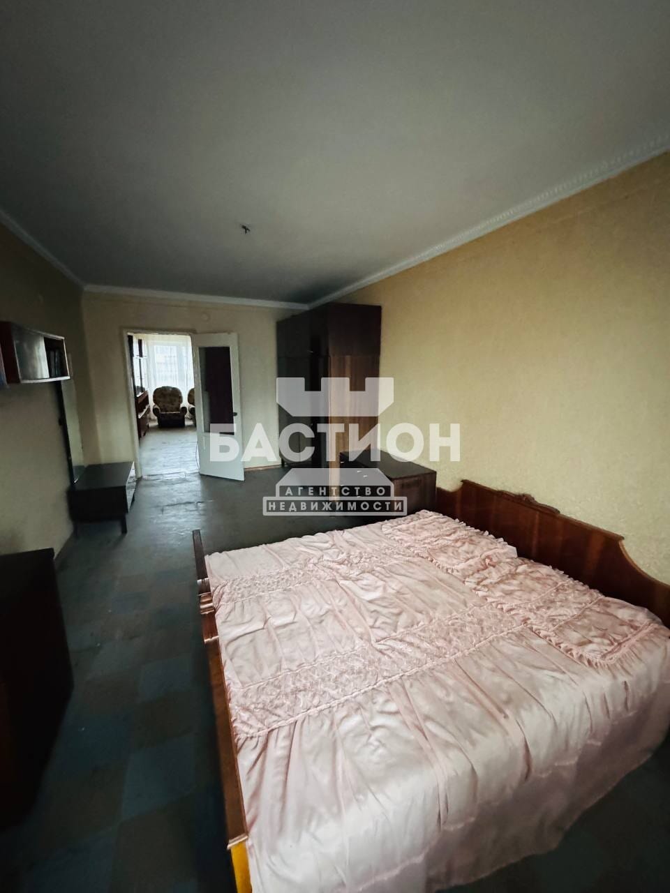 Продаётся трёхкомнатная квартира, 67 м²
