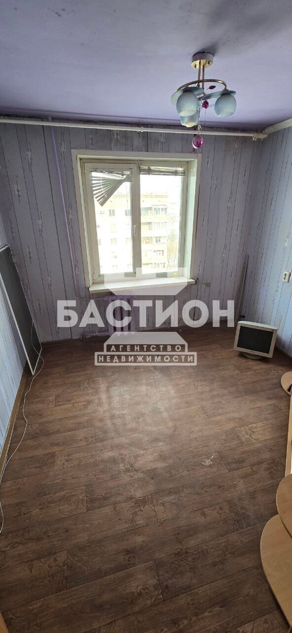 Продаётся трёхкомнатная квартира, 48,7 м²