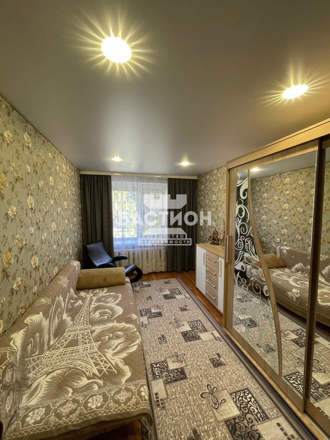 Продаётся трёхкомнатная квартира, 67 м²