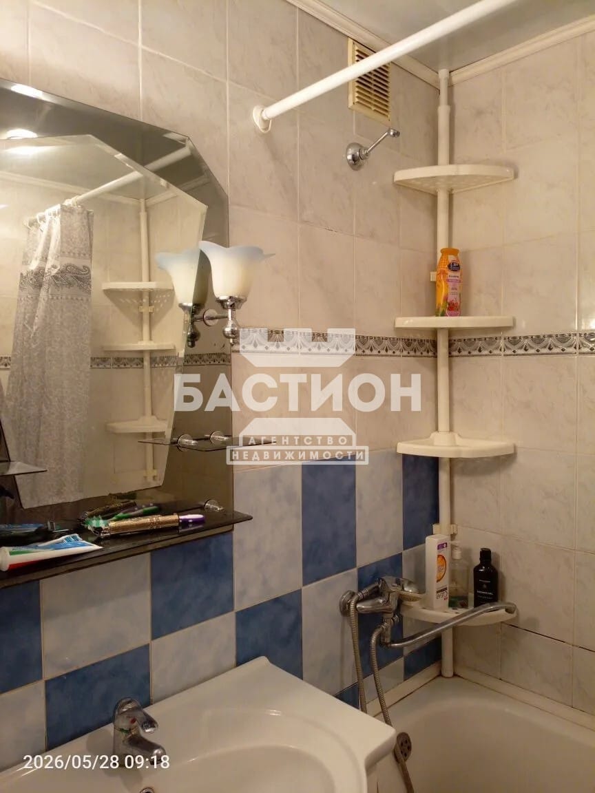 Продаётся трёхкомнатная квартира, 72 м²