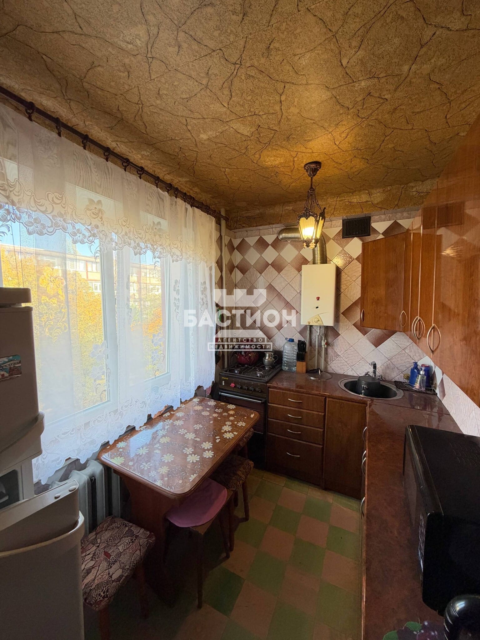Продаётся двухкомнатная квартира, 42 м²