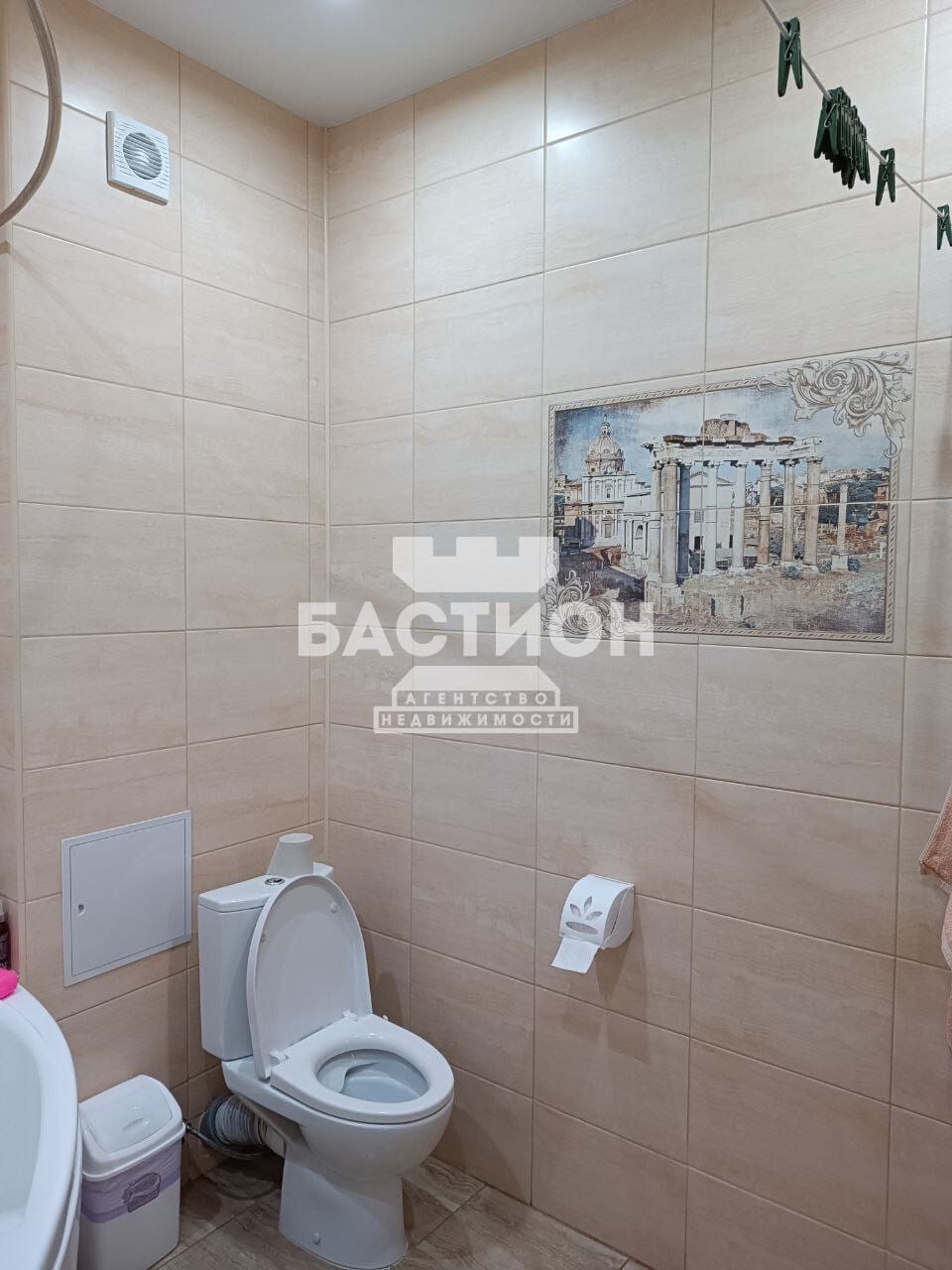 Продаётся трёхкомнатная квартира, 65 м²