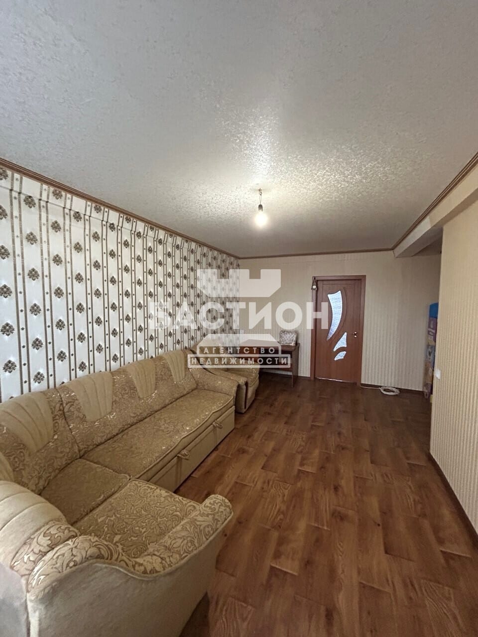 Продаётся трёхкомнатная квартира, 65,4 м²
