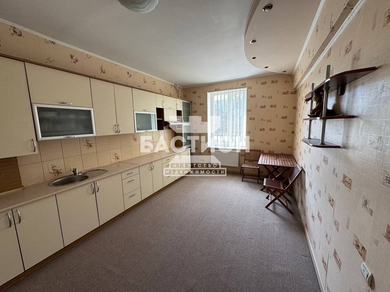 Продаётся двухкомнатная квартира, 79 м²