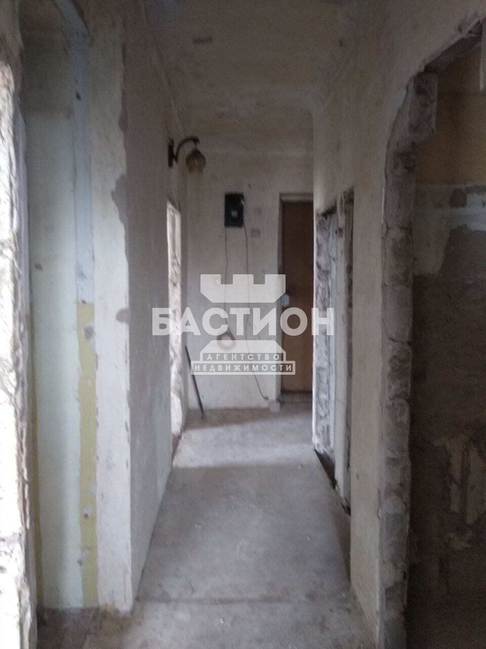 Продаётся трёхкомнатная квартира, 90 м²