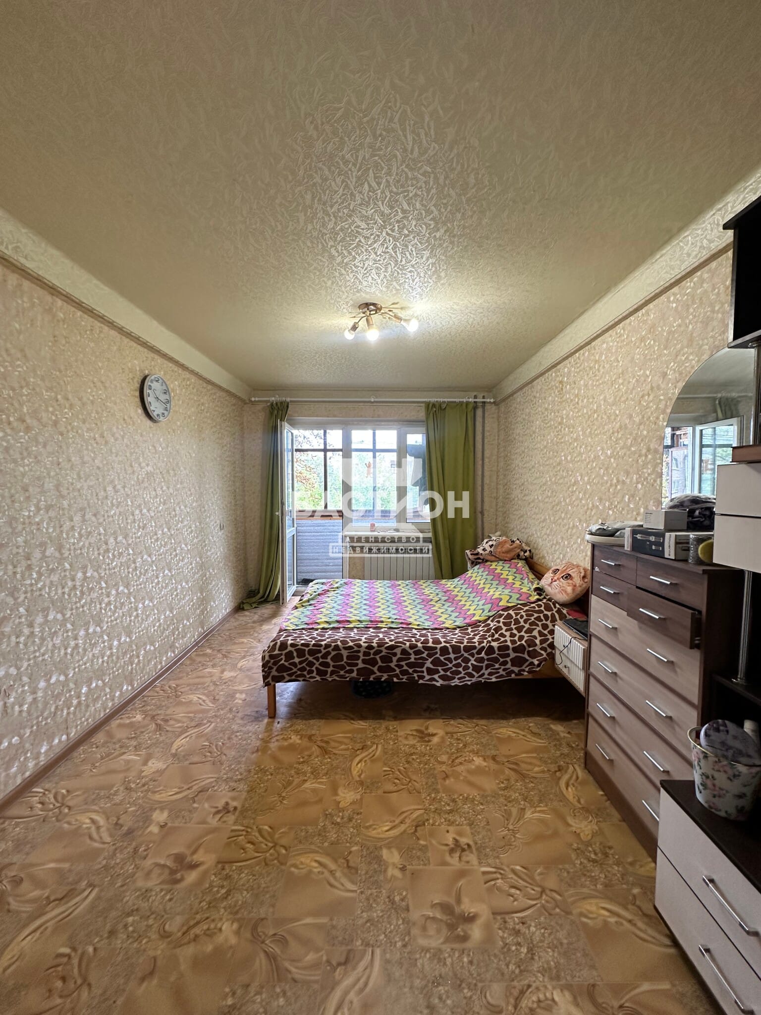 Продаётся четырёхкомнатная квартира, 66,6 м²