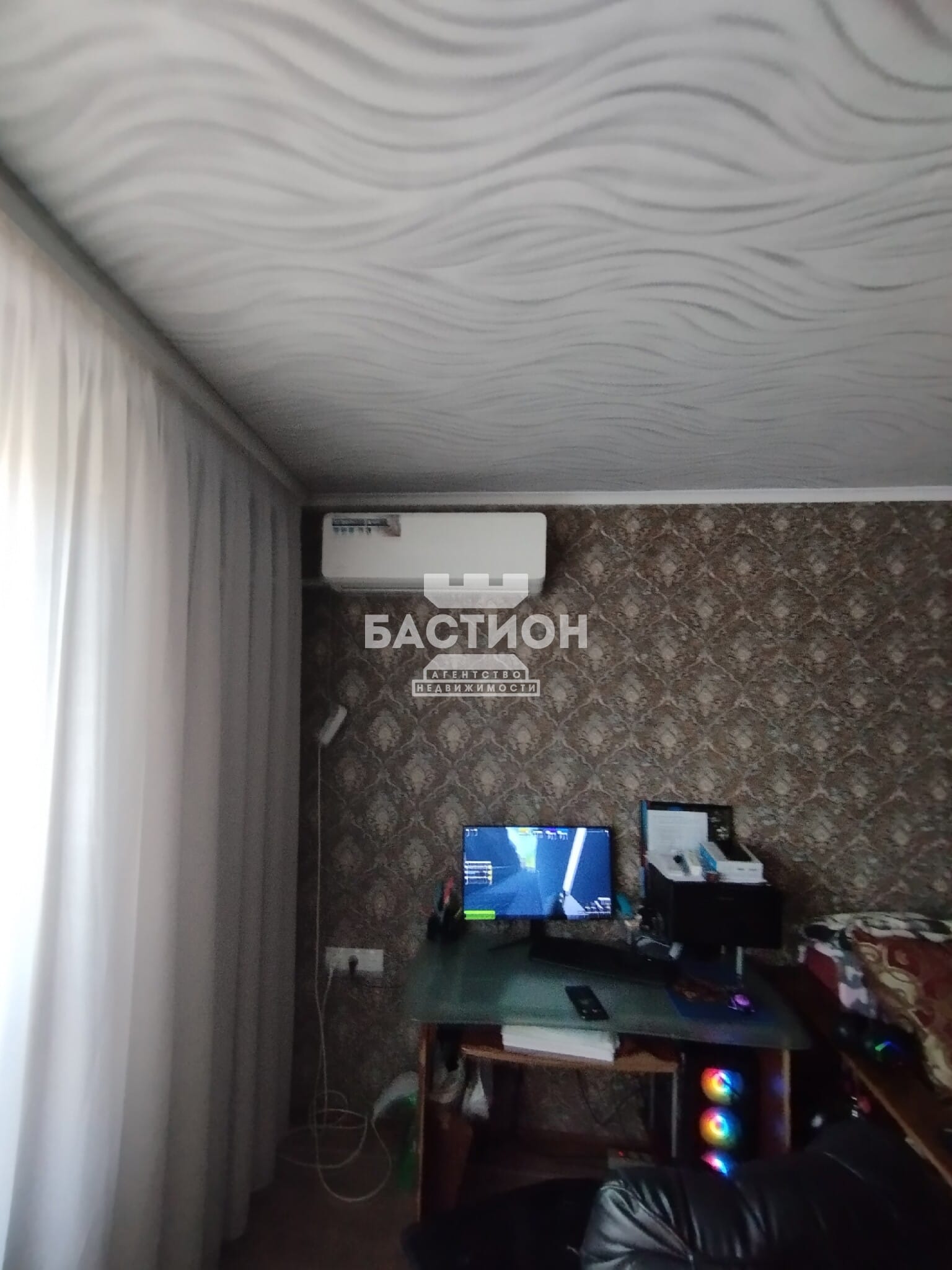 Продаётся трёхкомнатная квартира, 66,9 м²