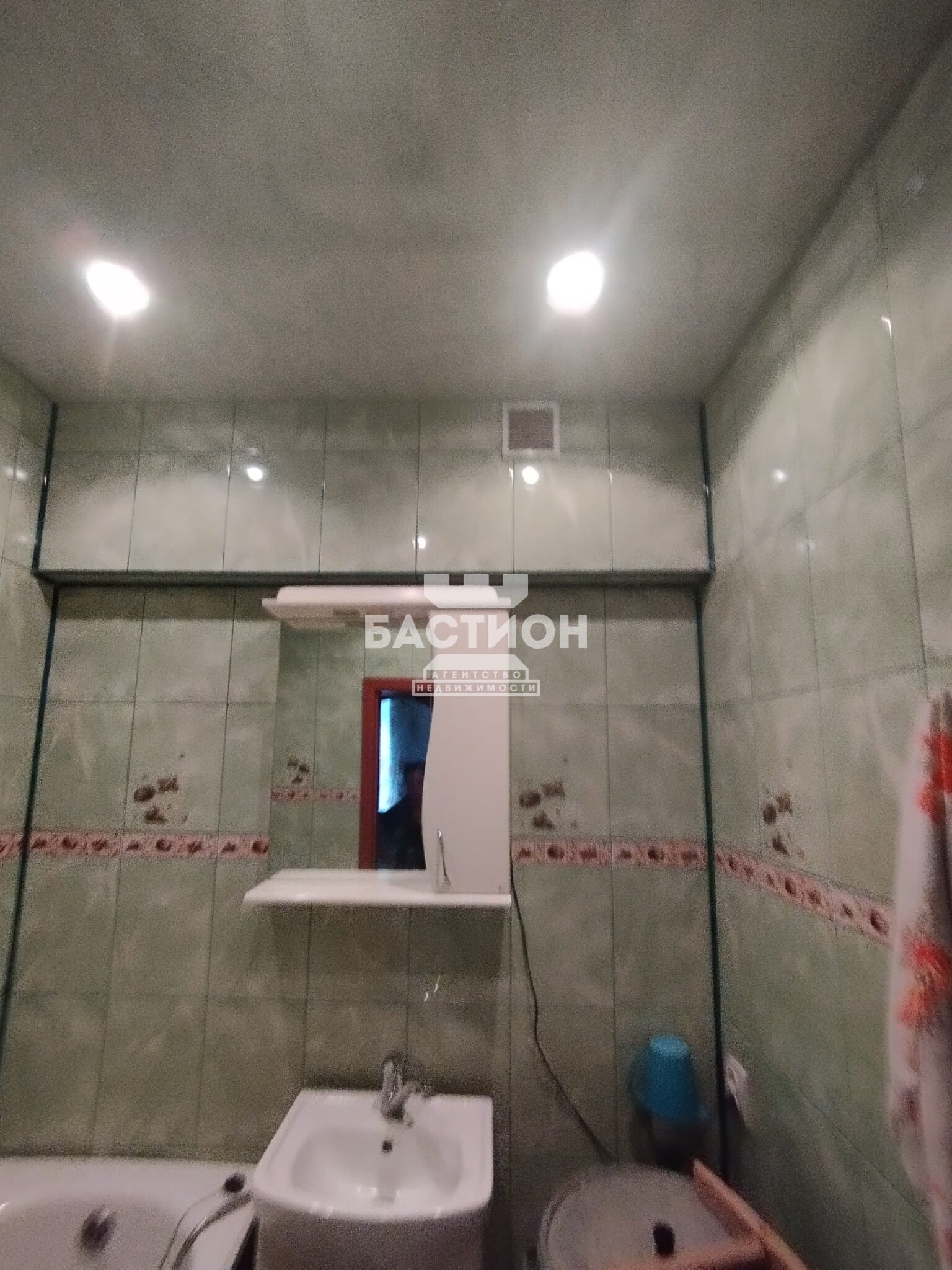 Продаётся двухкомнатная квартира, 50 м²