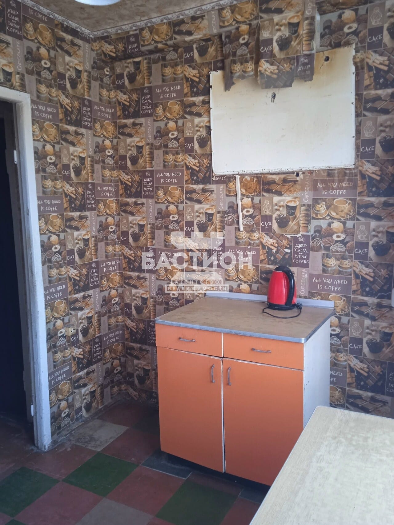 Продаётся трёхкомнатная квартира, 65,8 м²