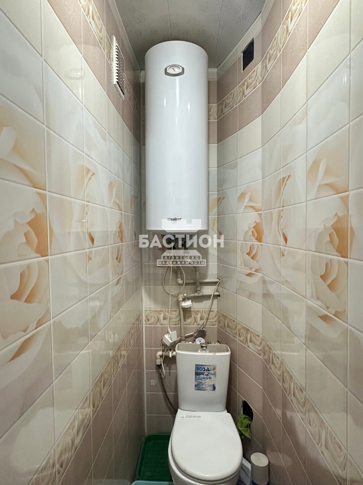 Продаётся трёхкомнатная квартира, 62,4 м²