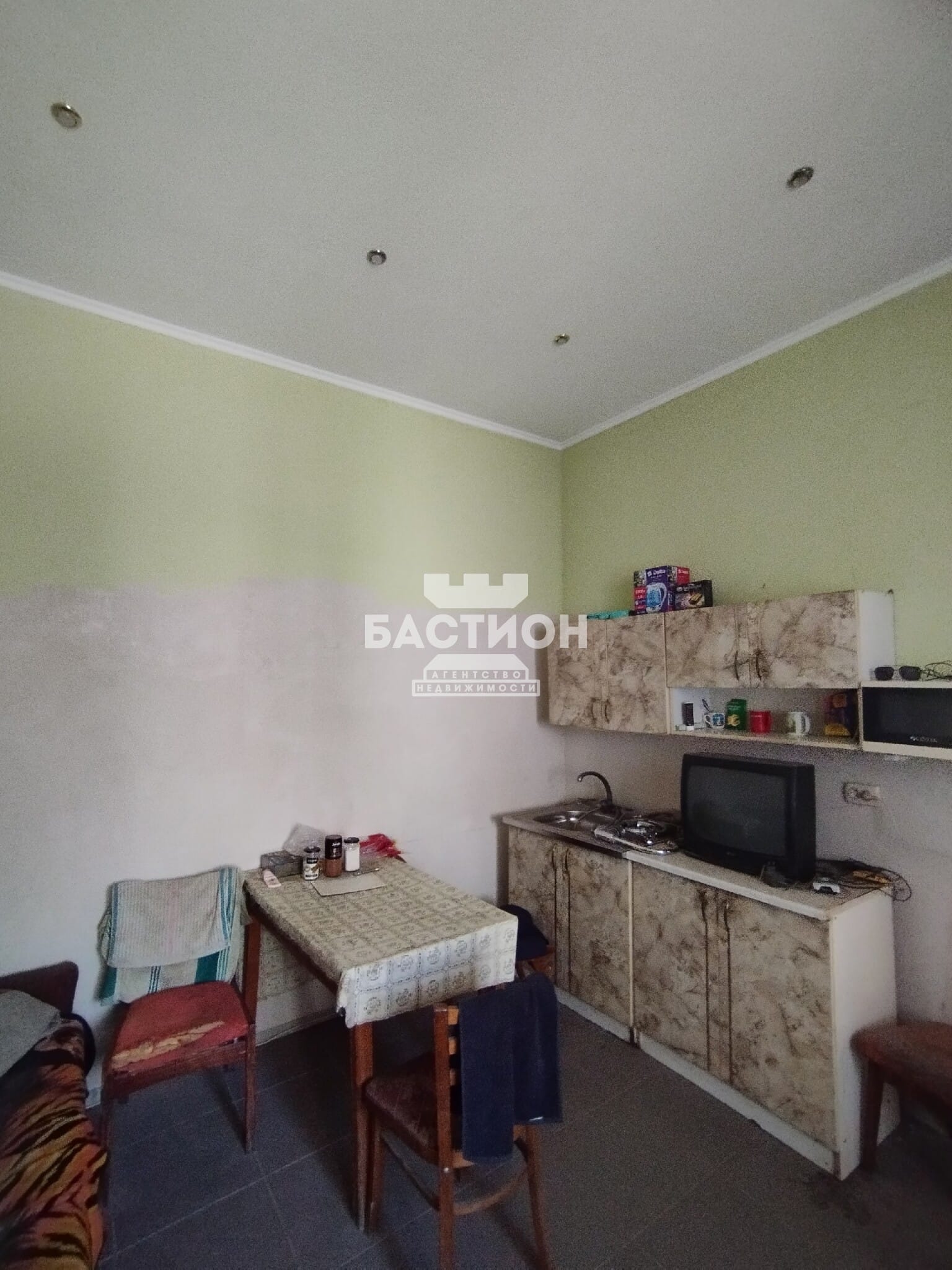 Продаётся дом, 300 м²