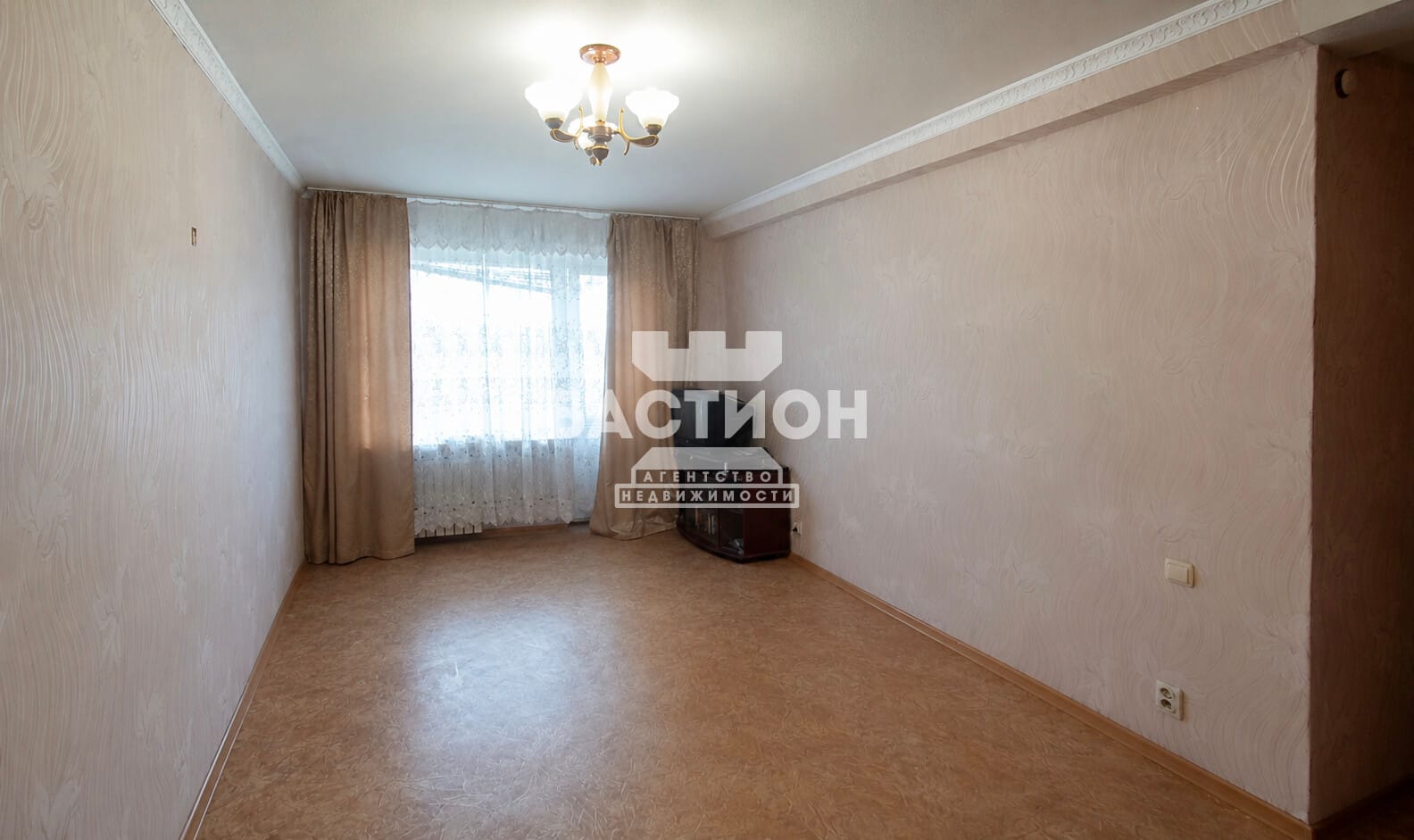 Продаётся трёхкомнатная квартира, 67,8 м²