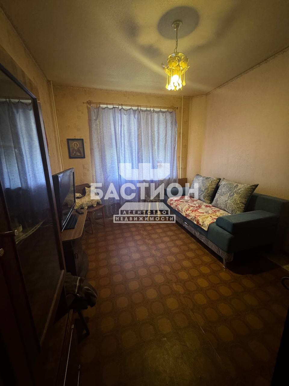 Продаётся трёхкомнатная квартира, 63 м²