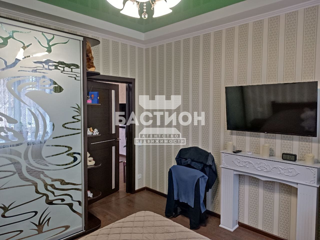 Продаётся трёхкомнатная квартира, 65 м²