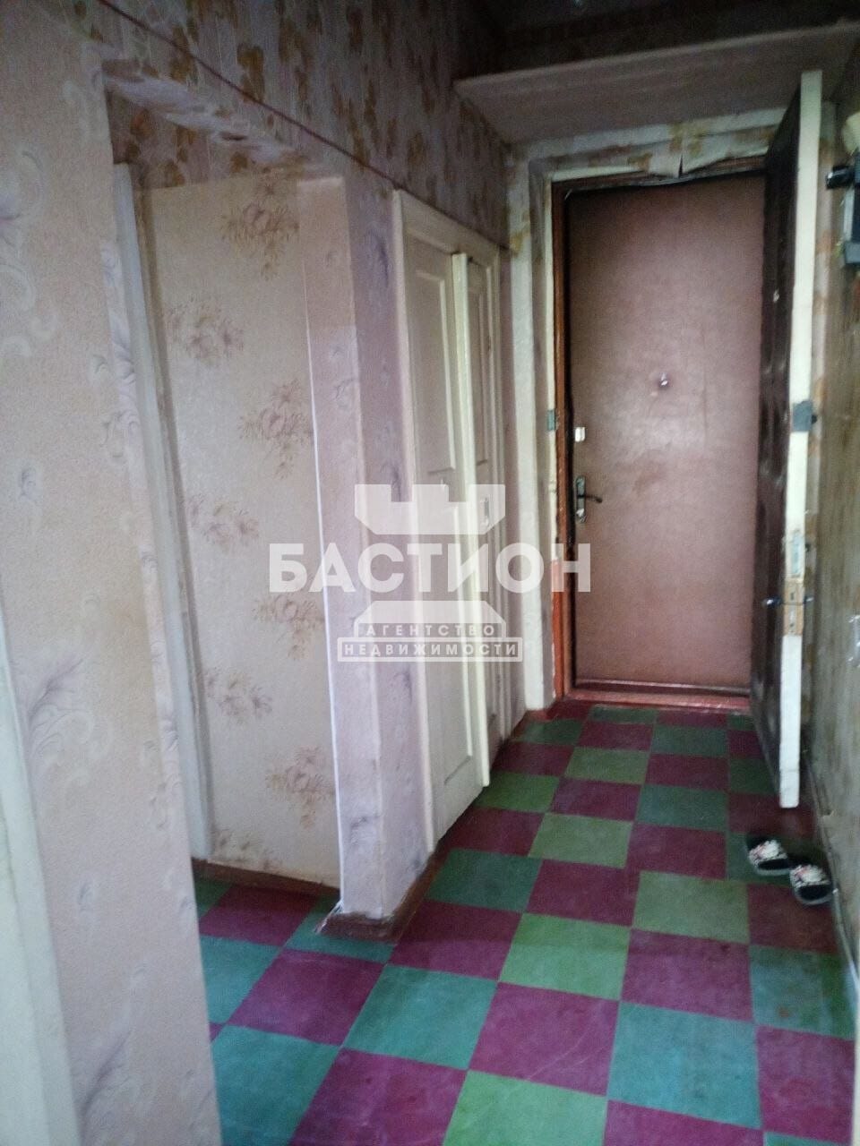 Продаётся трёхкомнатная квартира, 67,5 м²