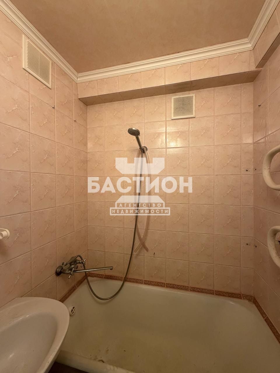 Продаётся двухкомнатная квартира, 50 м²