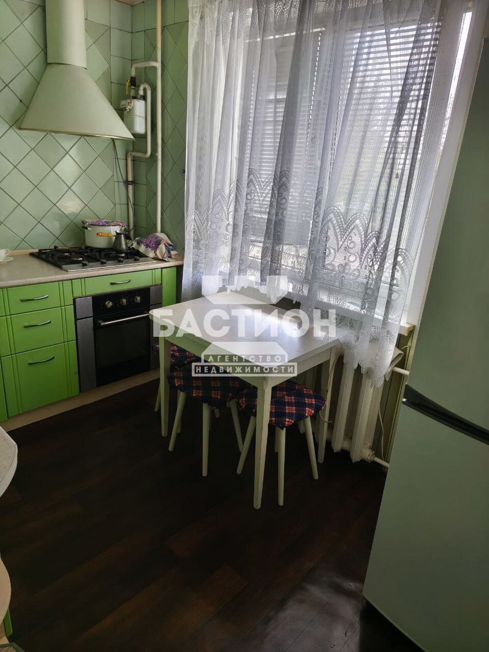Продаётся трёхкомнатная квартира, 59,8 м²