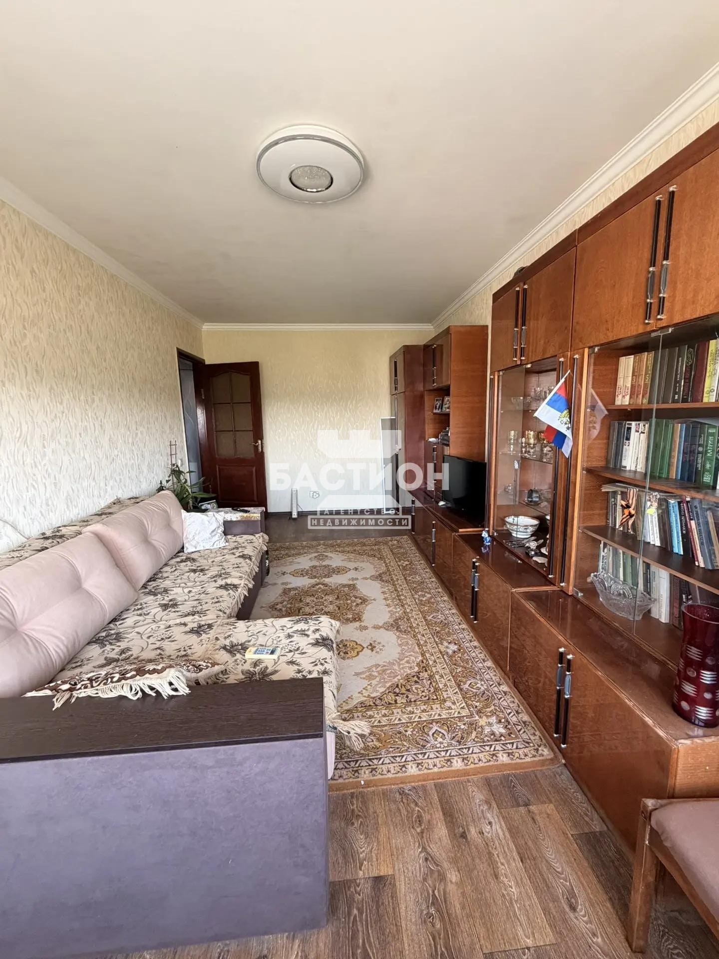 Продаётся трёхкомнатная квартира, 65,2 м²