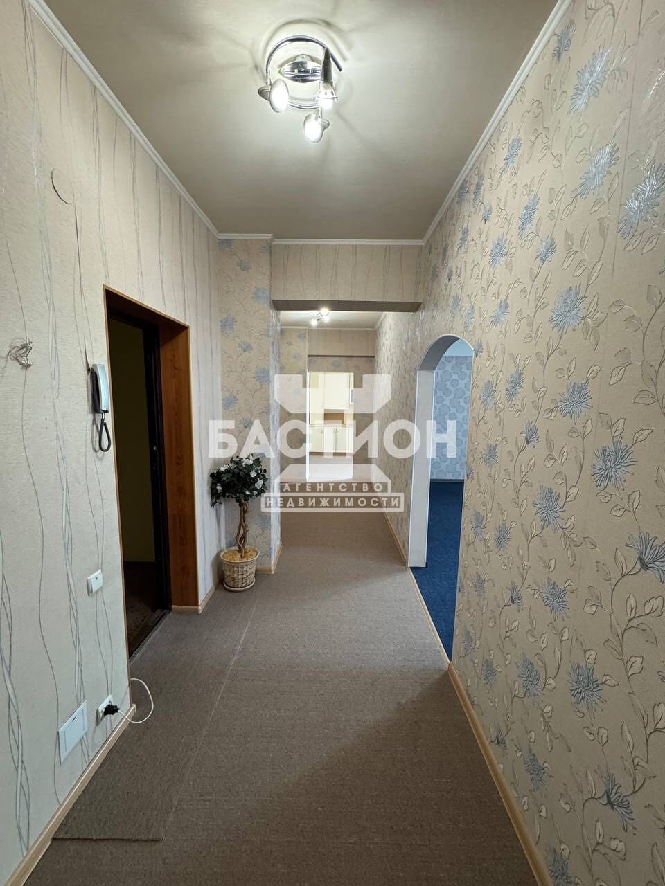 Продаётся двухкомнатная квартира, 79 м²