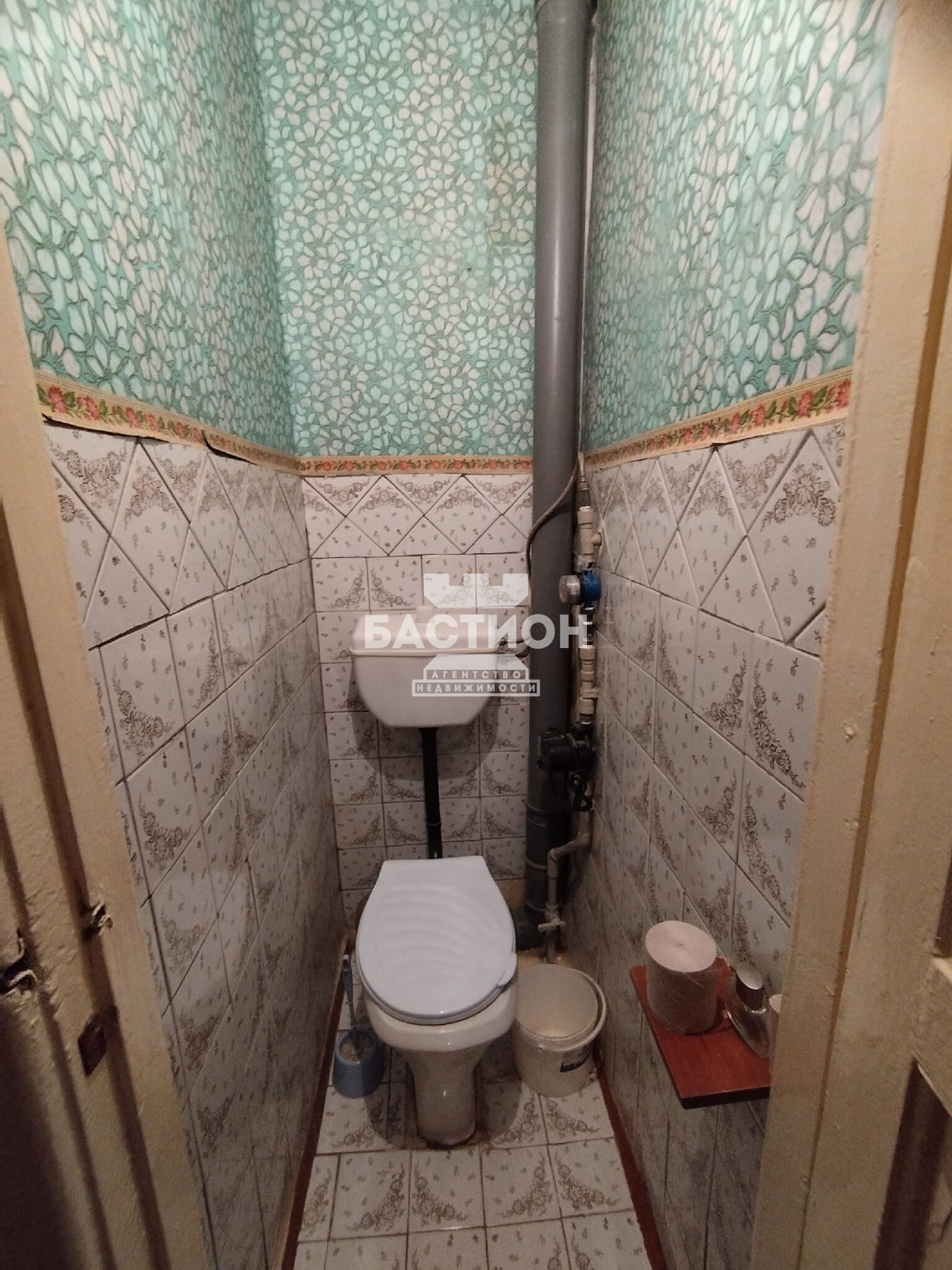 Продаётся трёхкомнатная квартира, 53 м²