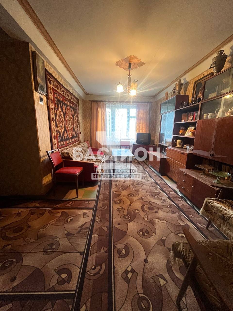 Продаётся трёхкомнатная квартира, 65 м²