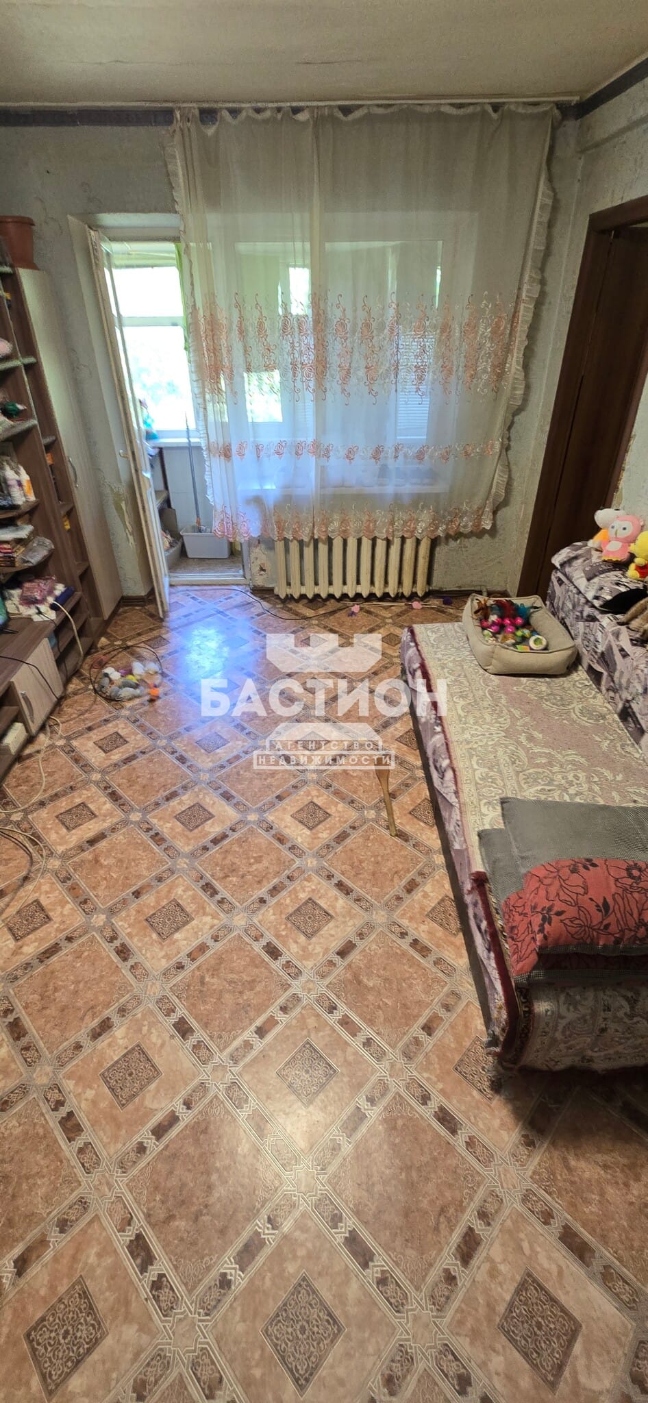 Продаётся трёхкомнатная квартира, 43,2 м²
