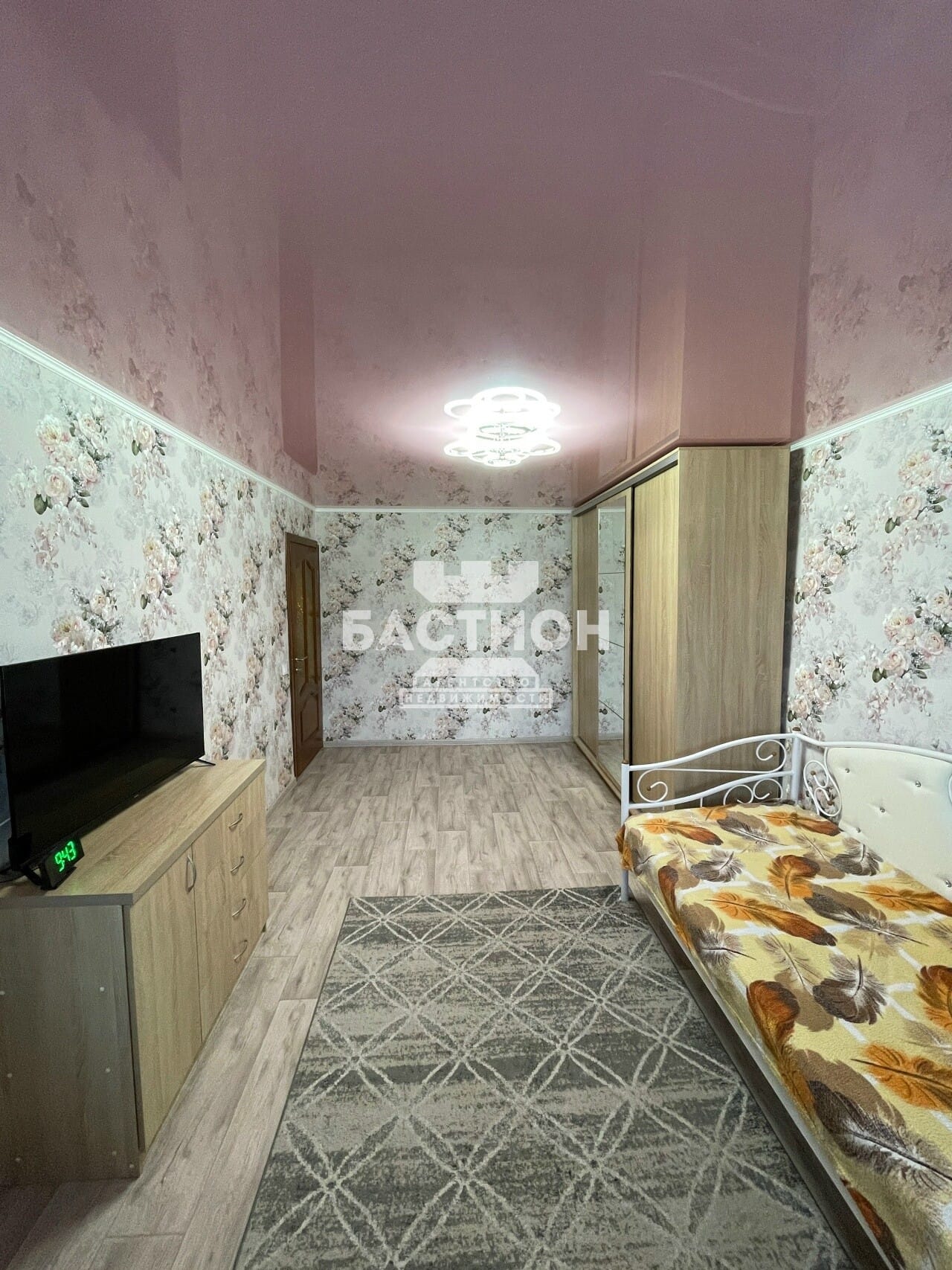 Продаётся трёхкомнатная квартира, 67 м²