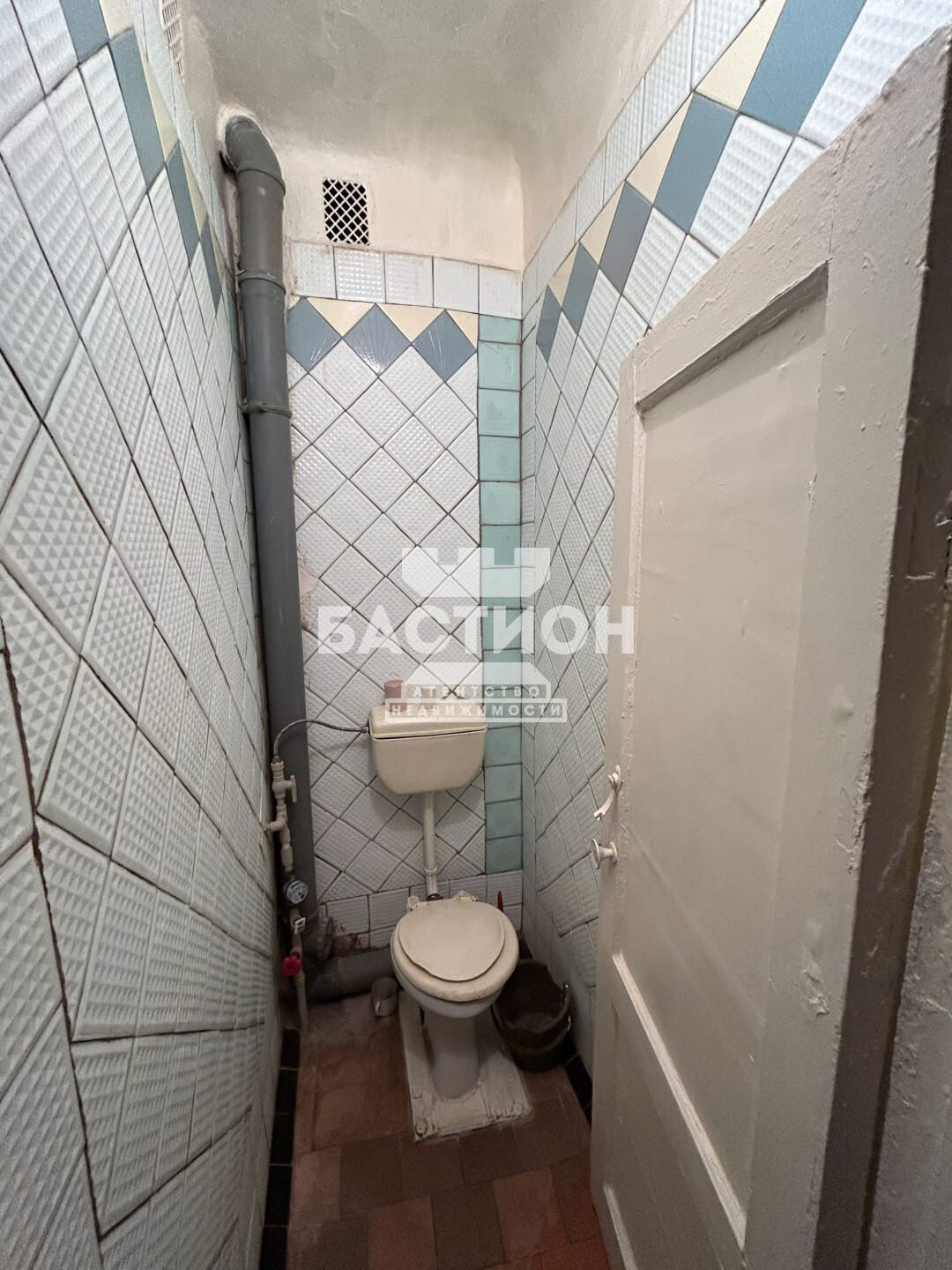 Продаётся трёхкомнатная квартира, 67 м²