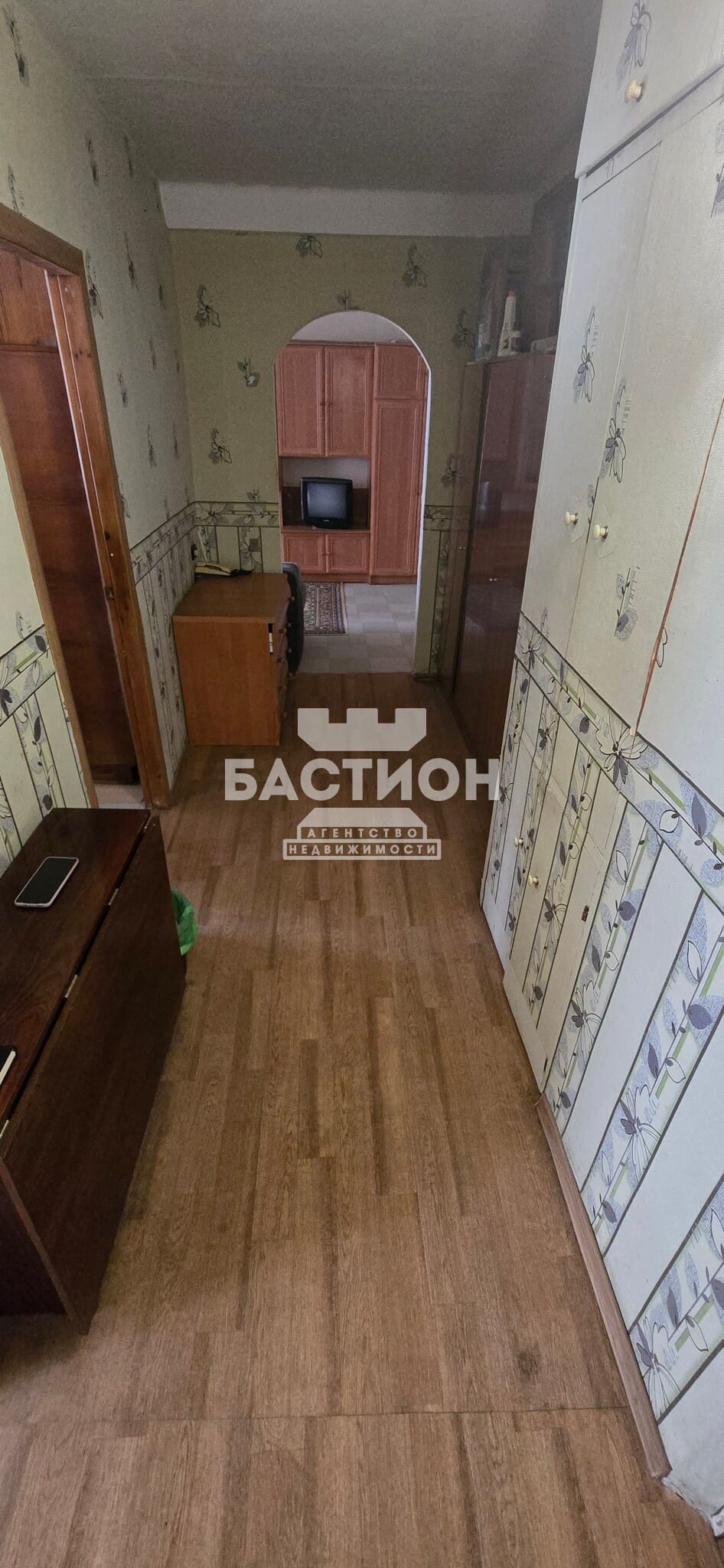 Продаётся трёхкомнатная квартира, 70,6 м²