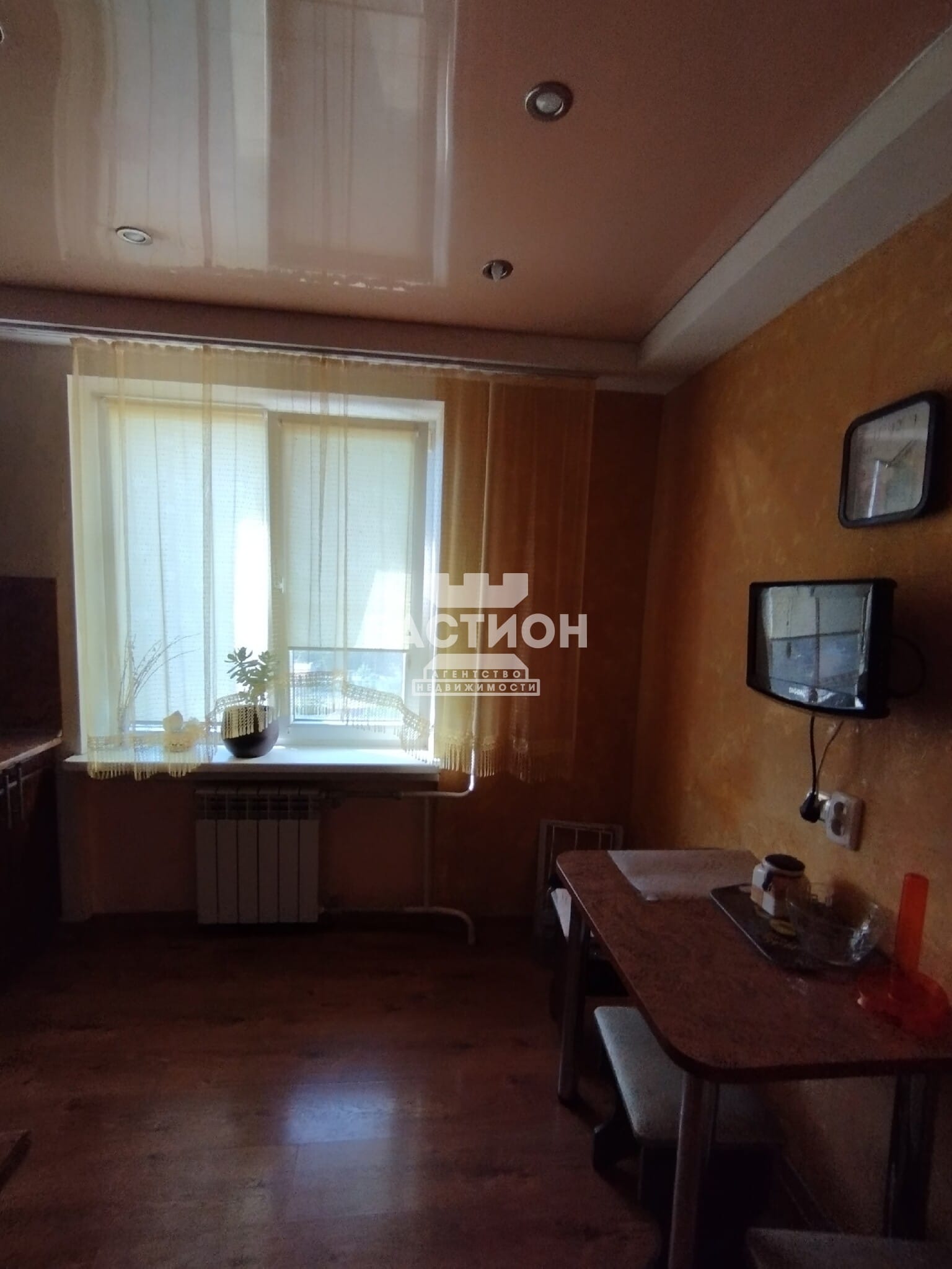 Продаётся двухкомнатная квартира, 50 м²