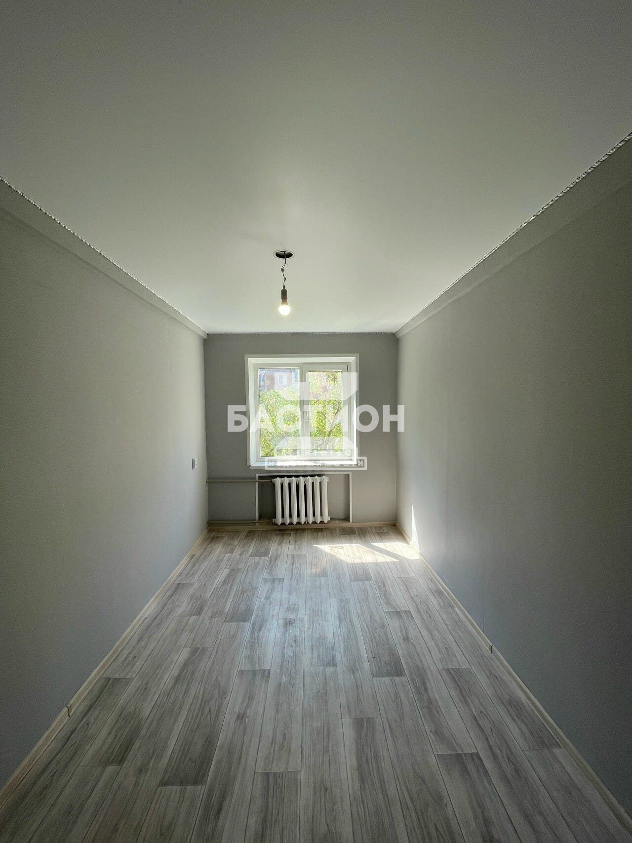 Продаётся трёхкомнатная квартира, 54,1 м²