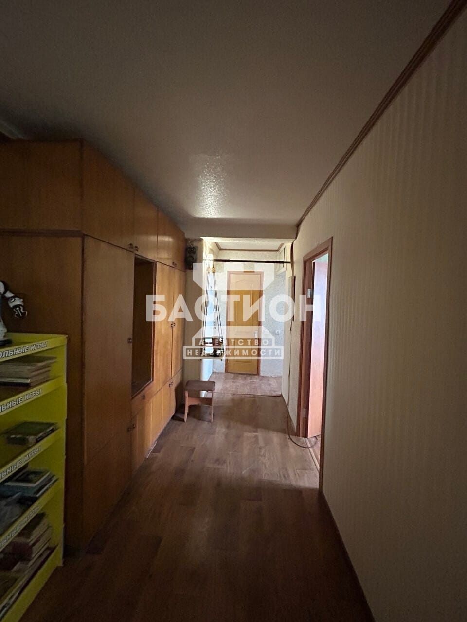 Продаётся трёхкомнатная квартира, 65,4 м²